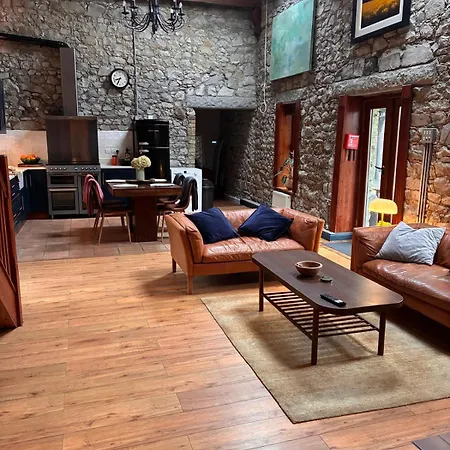 Woodville Barn بيت للعطل *