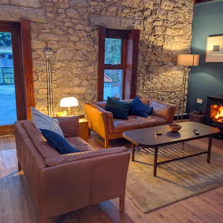 Woodville Barn بيت للعطل